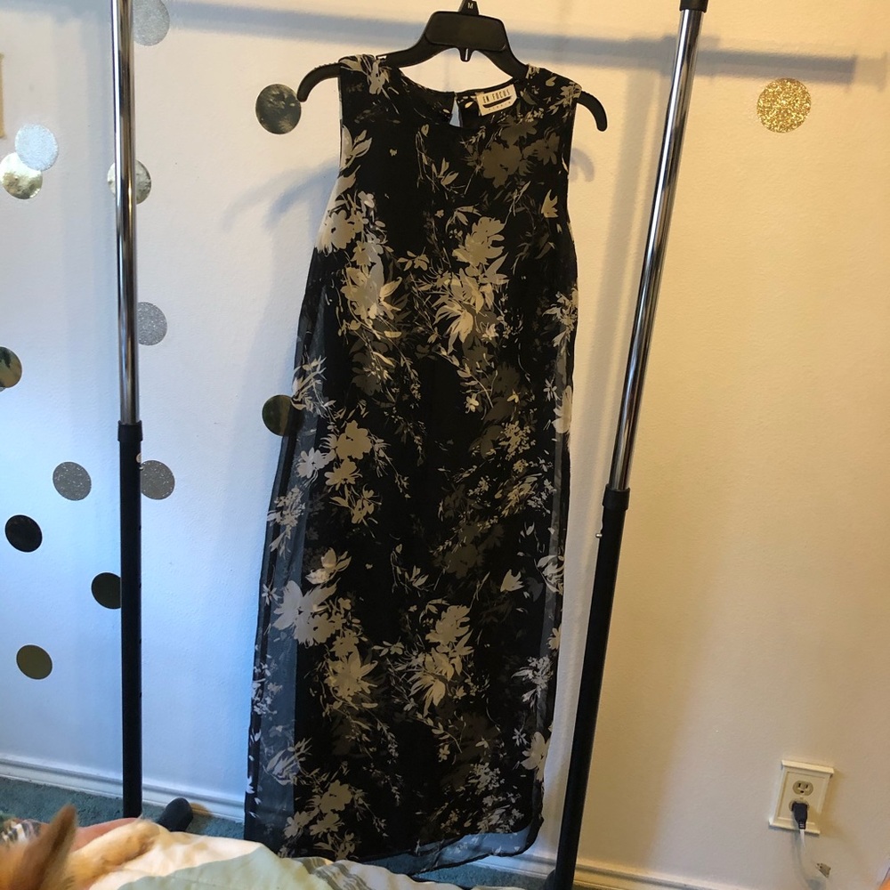 Sleeveless black and white midi dress
